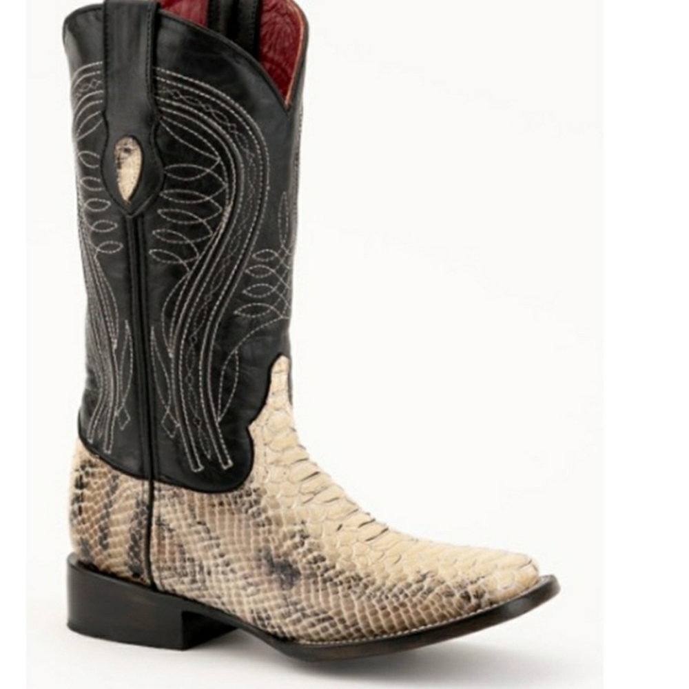 Shepler's Snakeskin cowgirl cowboy boots with heel 👢